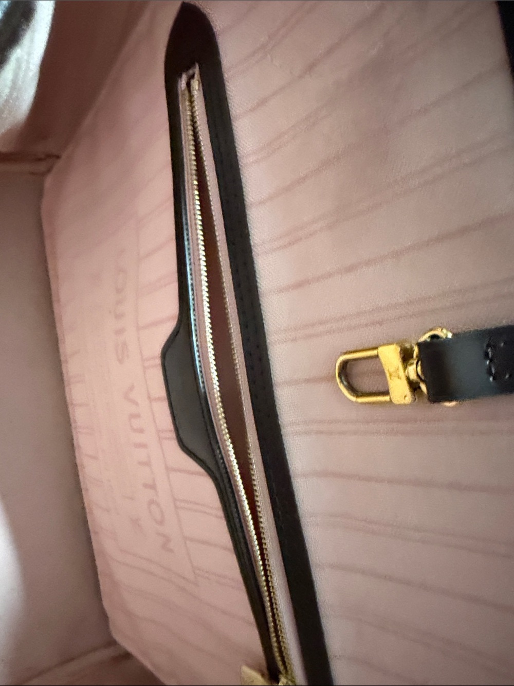 Louis Vuitton Brown Checkered Tote with Pink Lining - Picture 5 of 7
